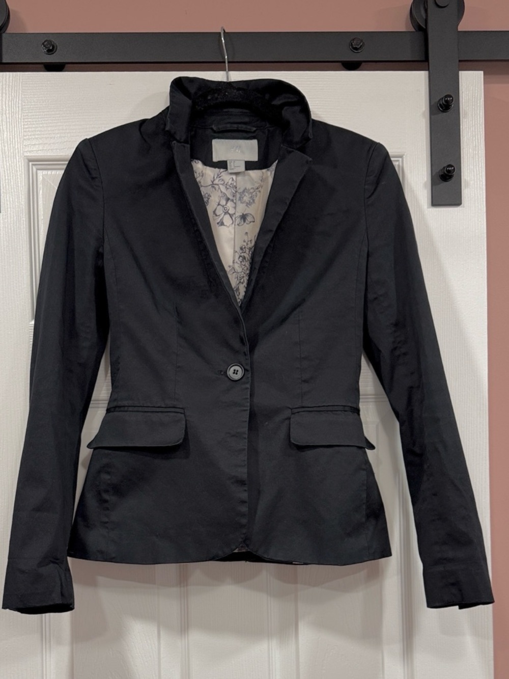 H&M Women's Black Single-Button Tailored Blazer